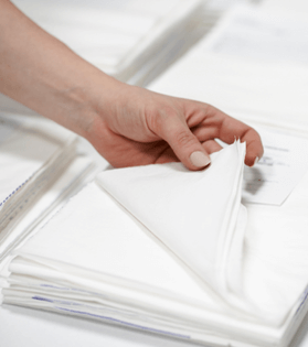 Sağlıklı Yaşam için<br />
<span class="color-sea-blue first">Sınırları Aşıyoruz</span>